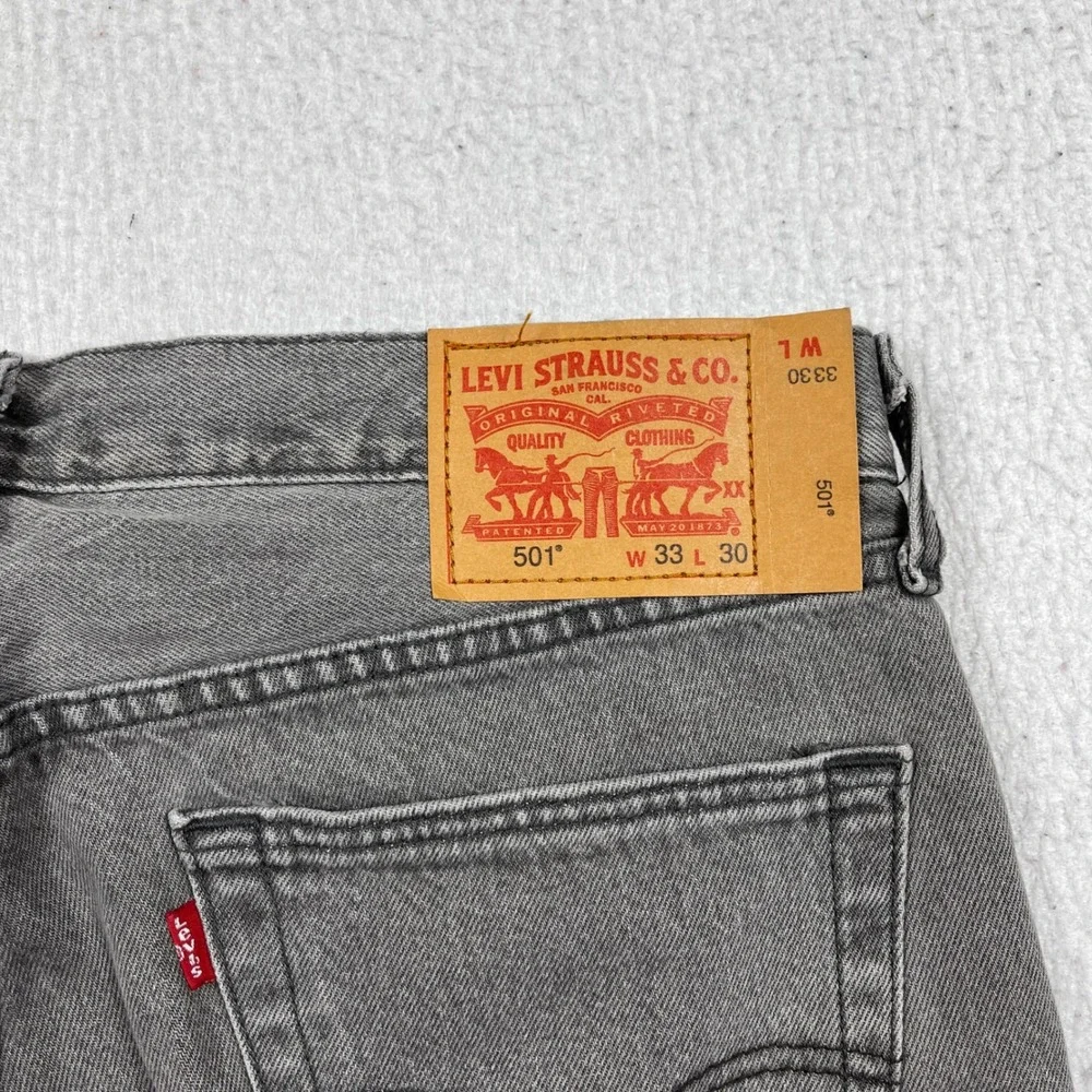 Levis Jeans Mens 33x30 Grey 501 Original Fit Button Fly Classic Streetwear